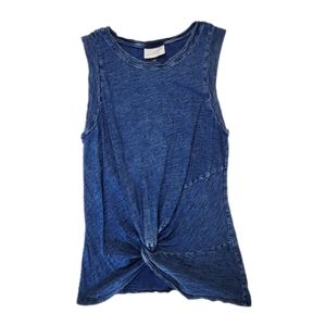 Universal Threads 100% Cotton Twist Front Shirt